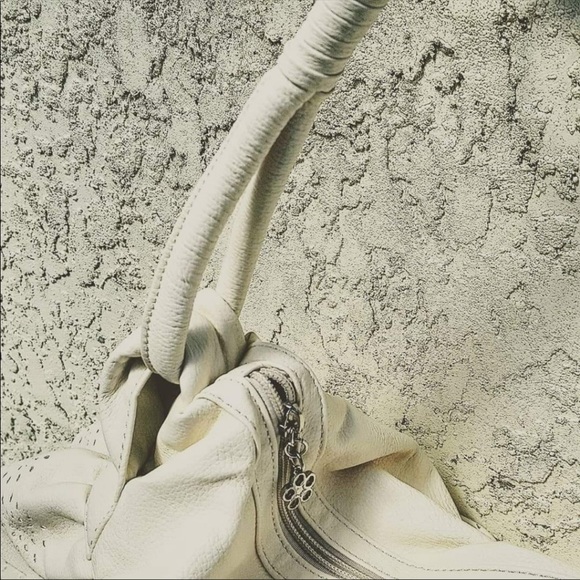 Ruffled Shoulder Bag - Picture 4 of 5